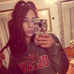 Meet your Posher, Cassie